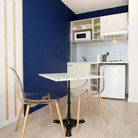 Grand Avec Climatisation, Balcon Proche Gare Centre 卢德