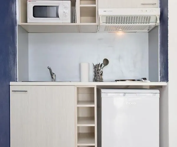 Grand Avec Climatisation, Balcon Proche Gare Centre Apartment