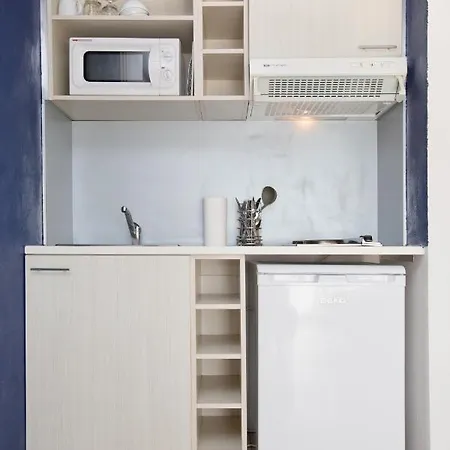 Grand Avec Climatisation, Balcon Proche Gare Centre Apartamento